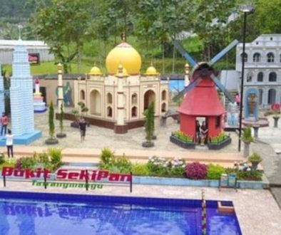 lokasi bukit sekipan tawangmangu